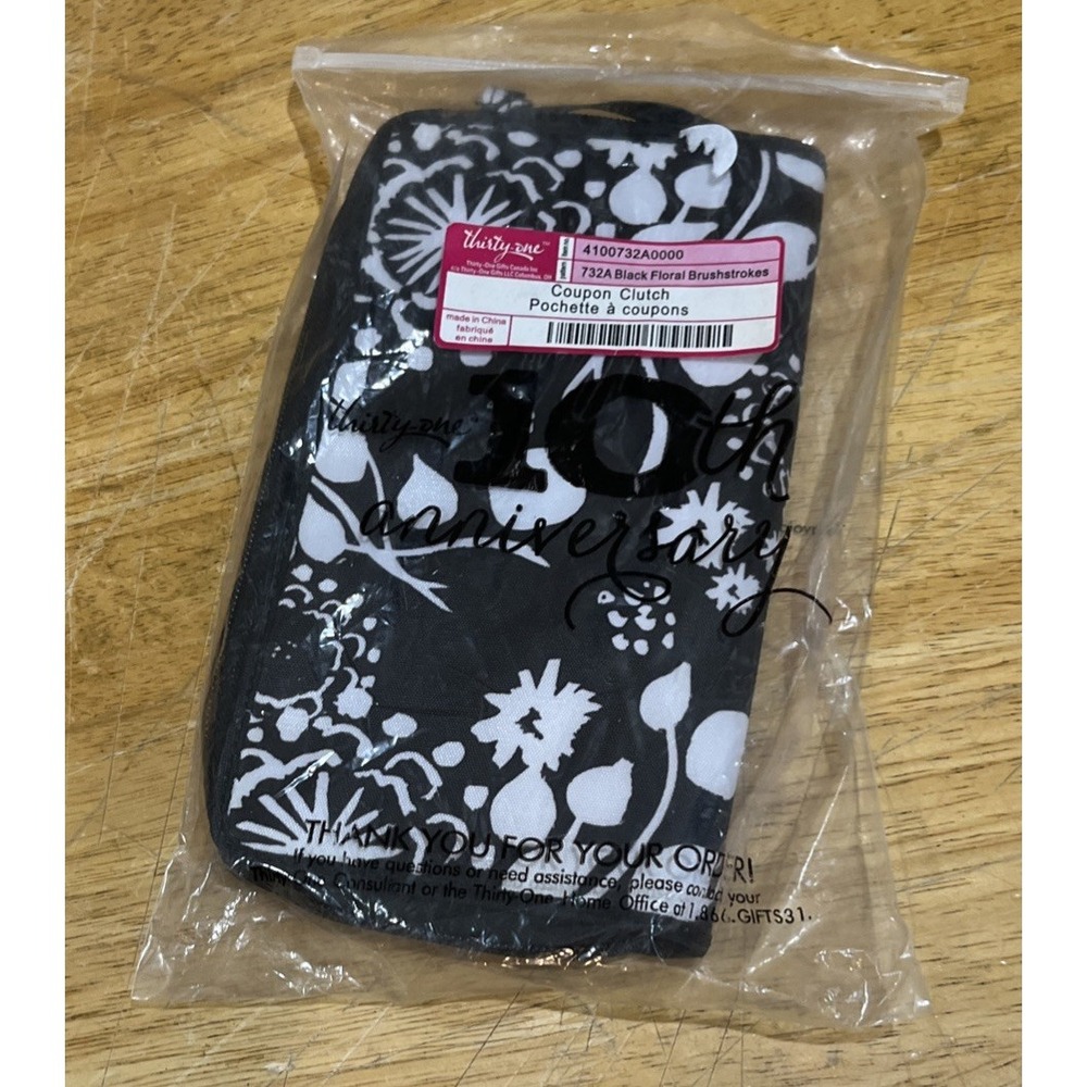 Thirty One Coupon Clutch Organizer Black & White Floral Brushstrokes Zip Wallet